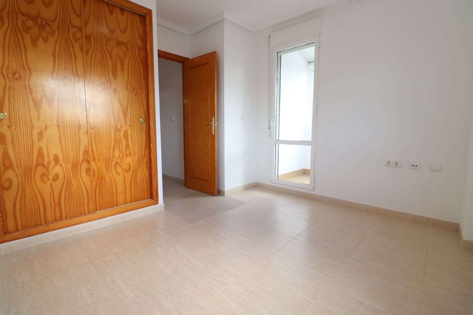 3 slaapkamer Halfvrijstaande villa te koop in Ciudad Quesada - € 265.000 (Ref: 9930518)