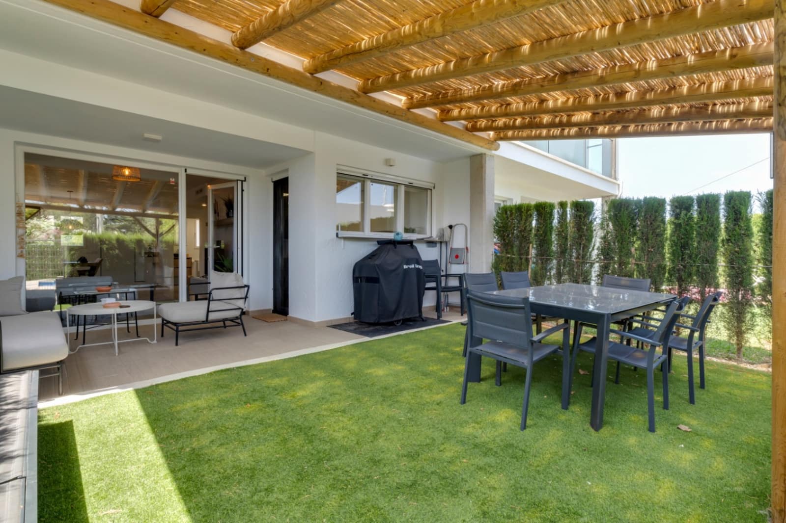 4 soveværelse Byhus til salg i Javea / Xabia med swimmingpool - € 609.000 (Ref: 9930525)