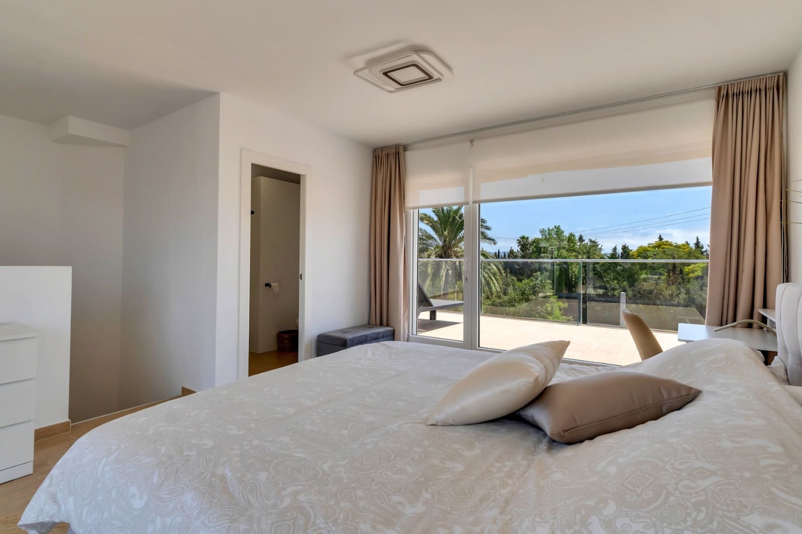 4 soveværelse Byhus til salg i Javea / Xabia med swimmingpool - € 609.000 (Ref: 9930525)