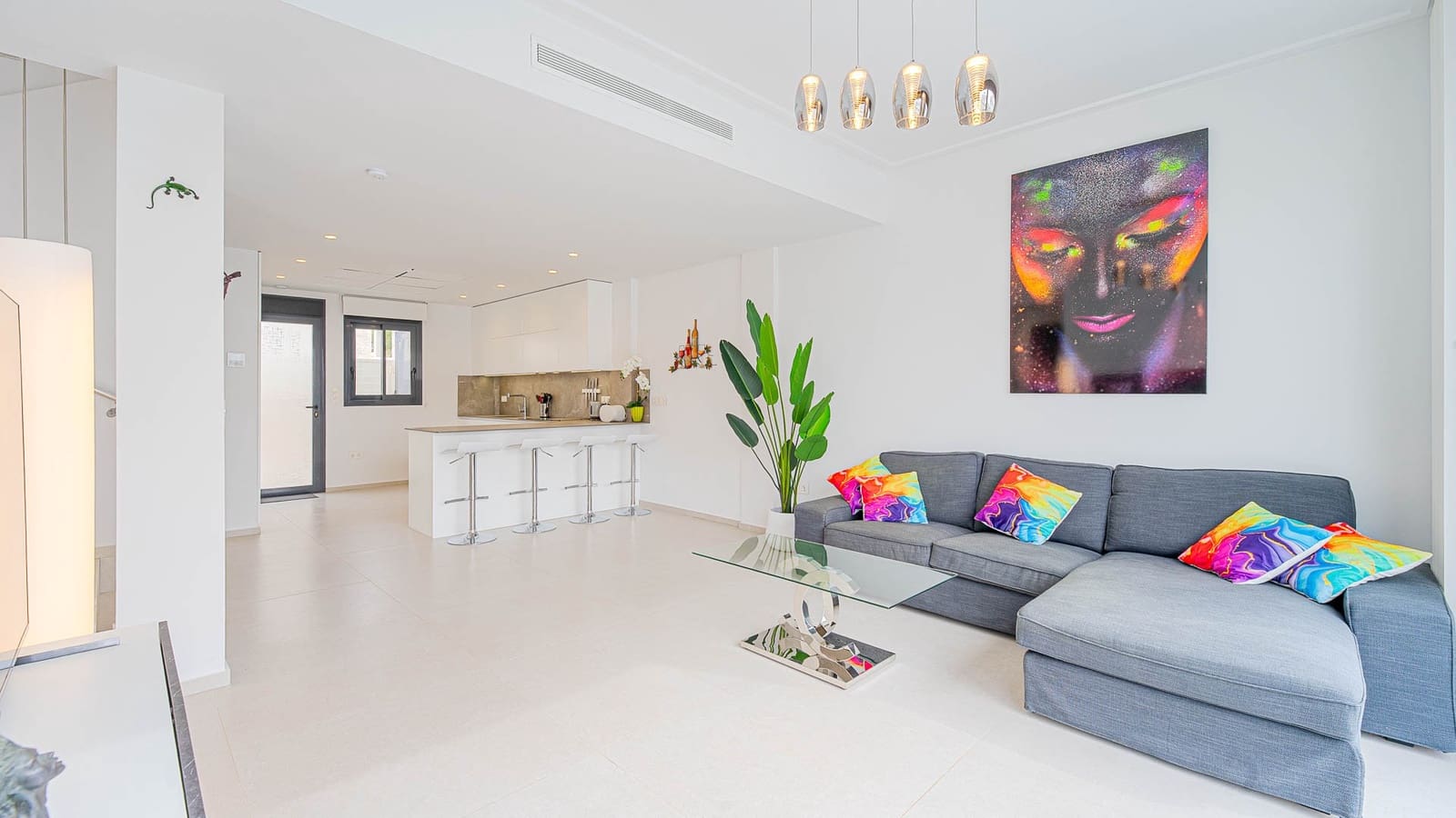 4 makuuhuone Huvila myytävänä paikassa Orihuela Costa mukana uima-altaan - 650 000 € (Ref: 9939644)