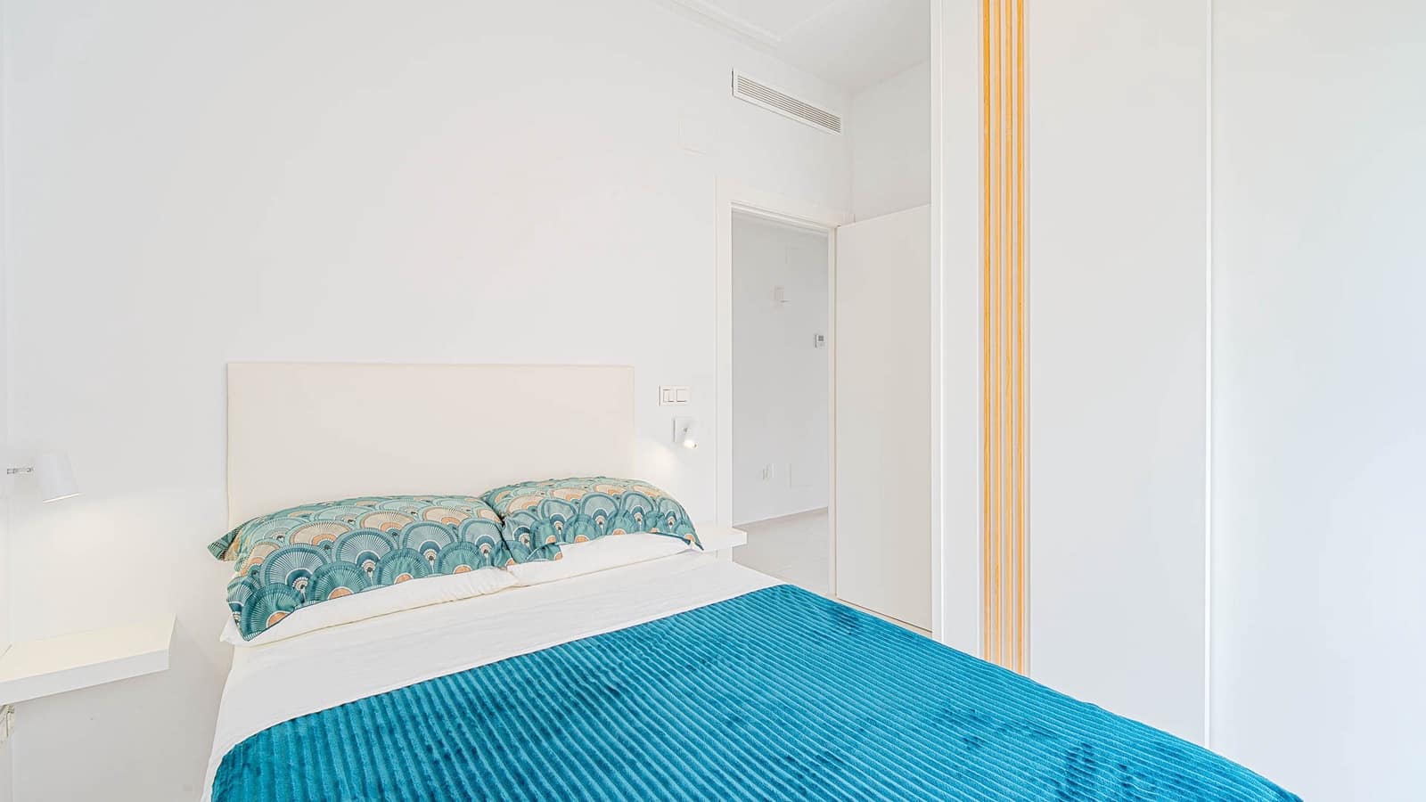 4 makuuhuone Huvila myytävänä paikassa Orihuela Costa mukana uima-altaan - 650 000 € (Ref: 9939644)