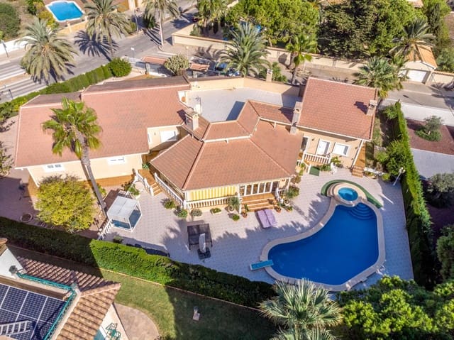 3 sovrum Villa till salu i Cabo Roig, Orihuela med pool - 1 550 000 € (Ref: 9939654)