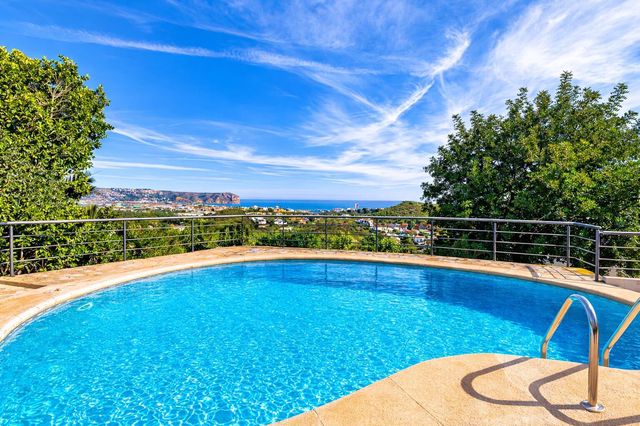 3 slaapkamer Villa te koop in Javea / Xàbia met zwembad - € 1.095.000 (Ref: 9939662)