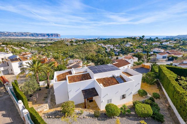 3 slaapkamer Villa te koop in Javea / Xàbia met zwembad - € 1.095.000 (Ref: 9939662)