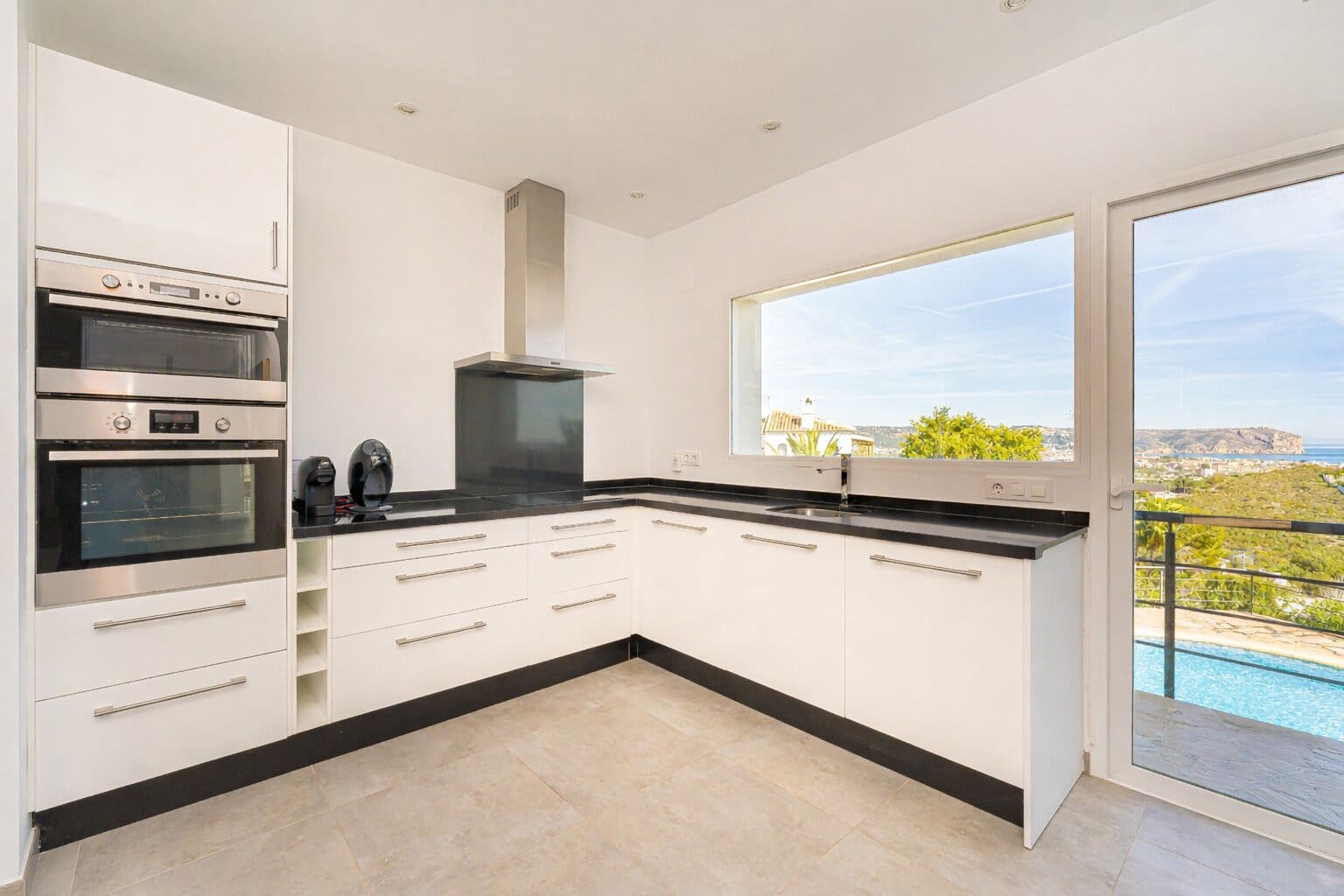 3 slaapkamer Villa te koop in Javea / Xabia met zwembad - € 1.095.000 (Ref: 9939662)