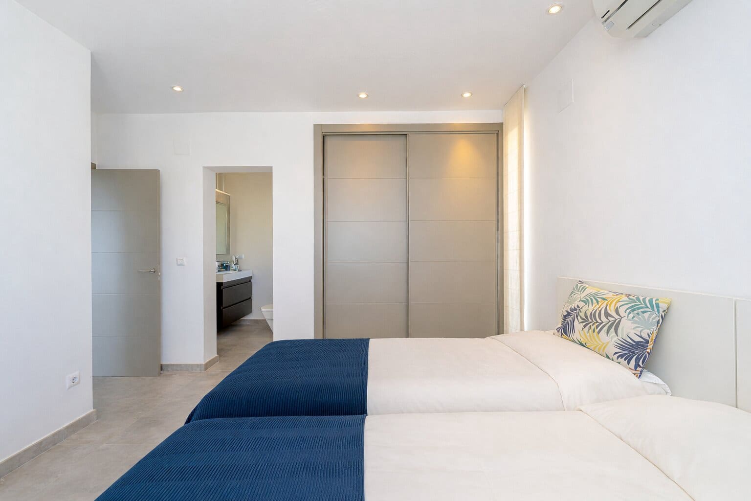 3 slaapkamer Villa te koop in Javea / Xabia met zwembad - € 1.095.000 (Ref: 9939662)