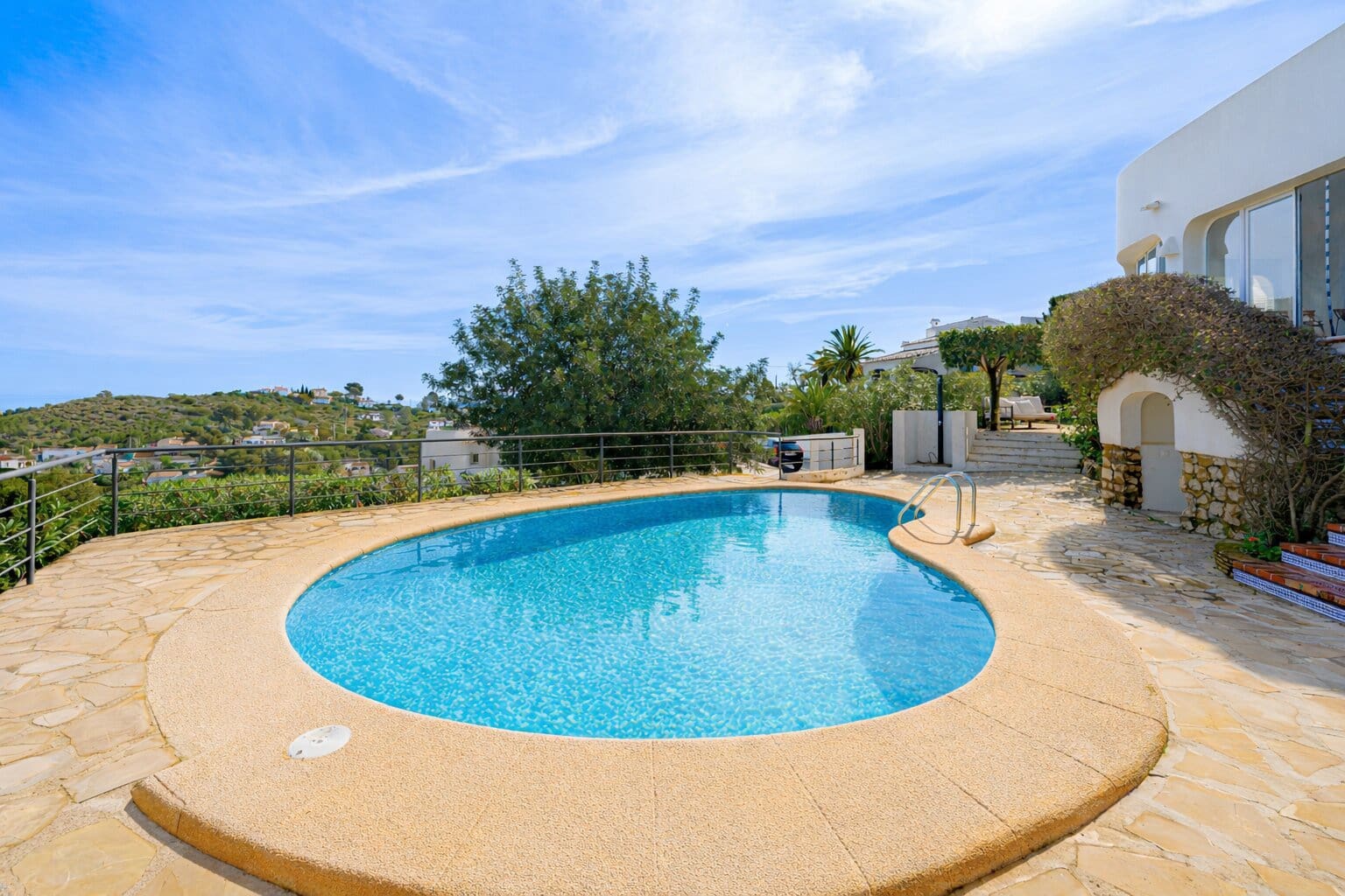 3 slaapkamer Villa te koop in Javea / Xabia met zwembad - € 1.095.000 (Ref: 9939662)