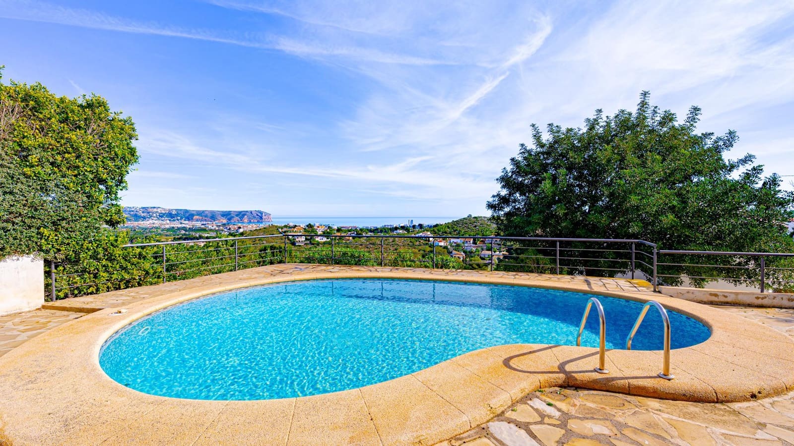 3 slaapkamer Villa te koop in Javea / Xabia met zwembad - € 1.095.000 (Ref: 9939662)