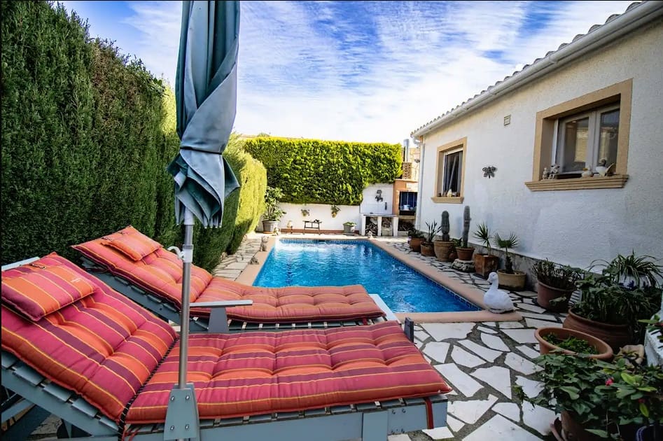 3 sypialnia Willa na sprzedaż w Denia z basenem garażem - 495 000 € (Ref: 9939664)