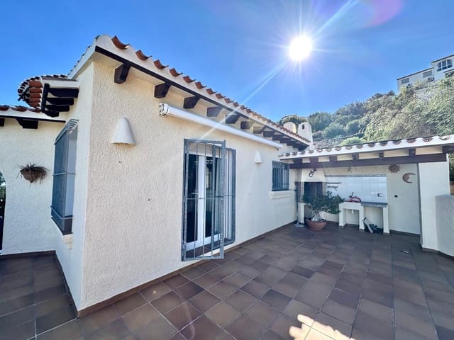 3 soveværelse Villa til salg i Monte Pego, Pego med swimmingpool - € 495.000 (Ref: 9993881)