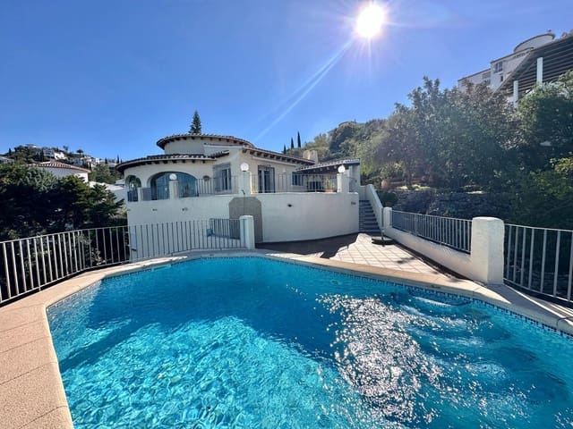3 soveværelse Villa til salg i Monte Pego, Pego med swimmingpool - € 495.000 (Ref: 9993881)