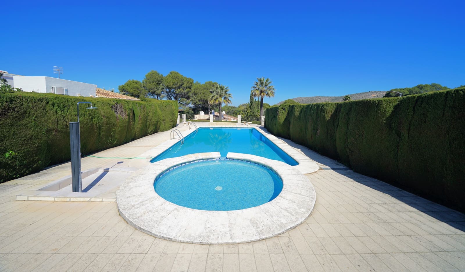 2 soveværelse Villa til salg i Denia med swimmingpool - € 335.000 (Ref: 1421503)