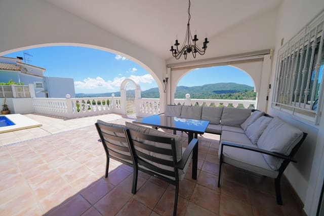 3 soveværelse Villa til salg i Dénia med swimmingpool - € 425.000 (Ref: 1421563)