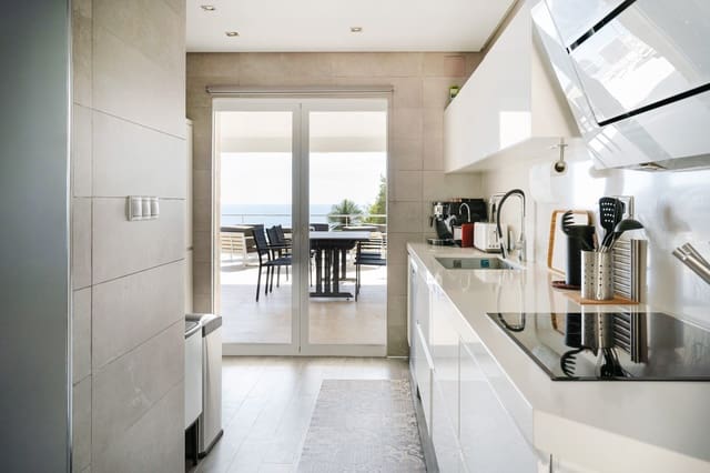 5 bedroom Villa for sale in Javea / Xàbia with pool - € 3,150,000 (Ref: 1428687)