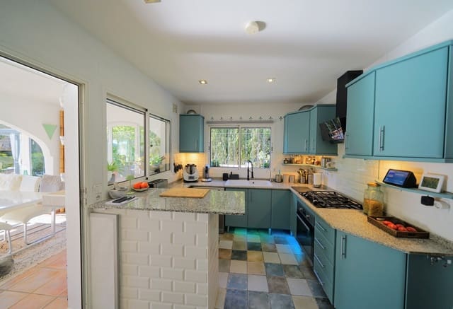 3 bedroom Villa for sale in Dénia with pool - € 479,000 (Ref: 1490843)