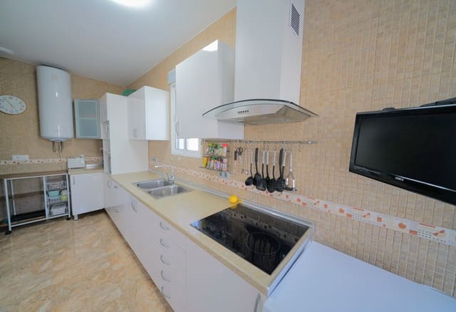 4 slaapkamer Villa te koop in Dénia met zwembad - € 575.000 (Ref: 1599421)