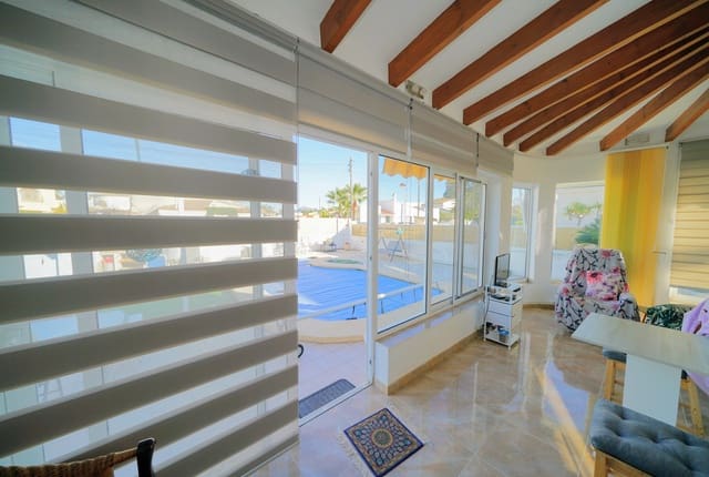 4 slaapkamer Villa te koop in Dénia met zwembad - € 575.000 (Ref: 1599421)