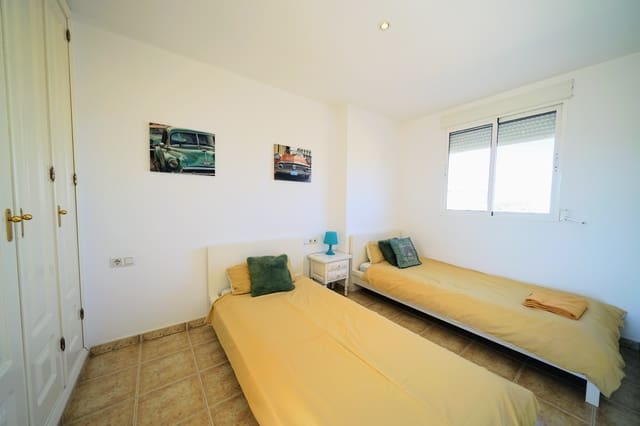 2 bedroom Penthouse for sale in Dénia with pool - € 274,000 (Ref: 1626068)