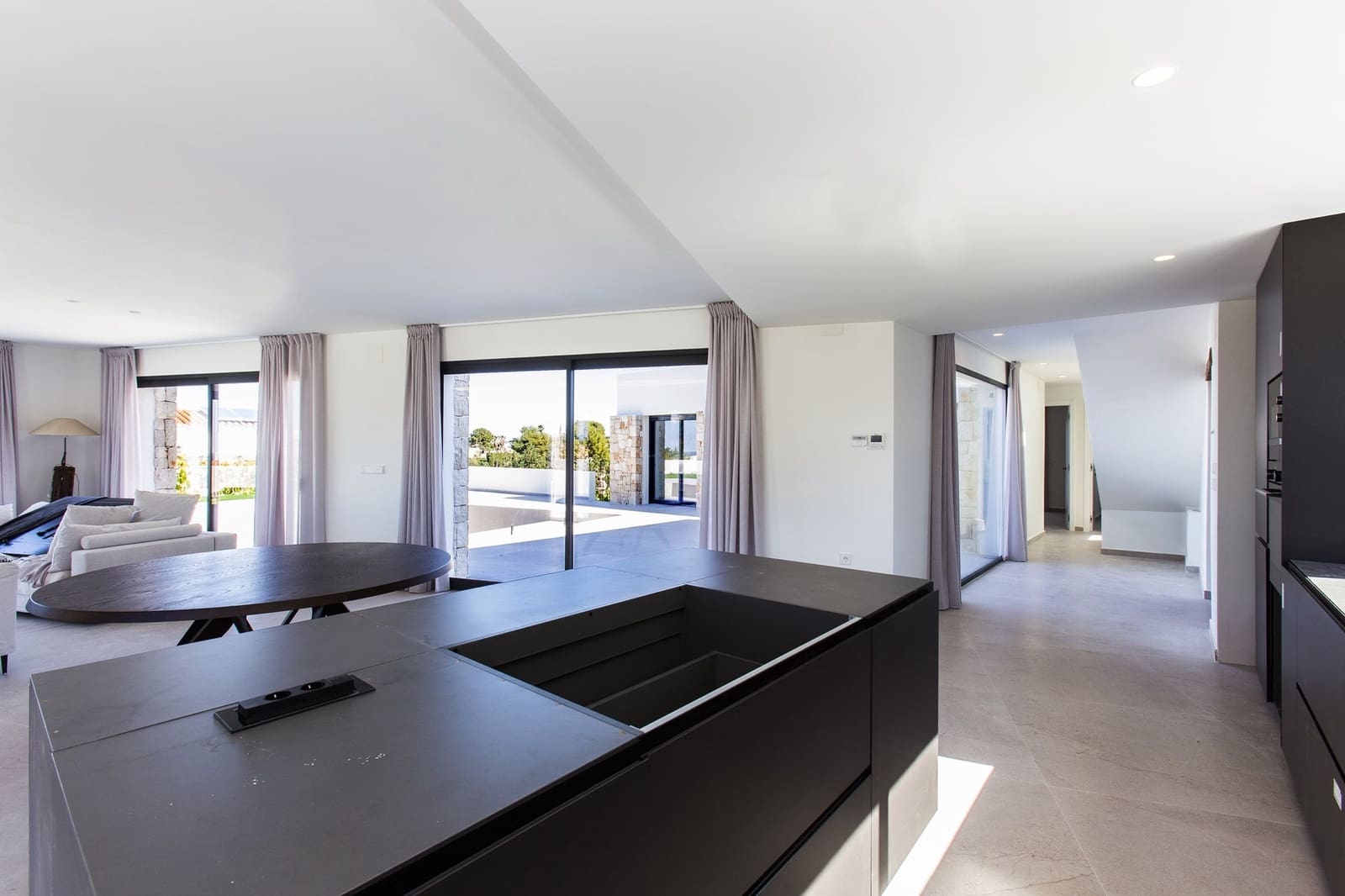 4 slaapkamer Villa te koop in Denia met zwembad - € 1.795.000 (Ref: 5820889)