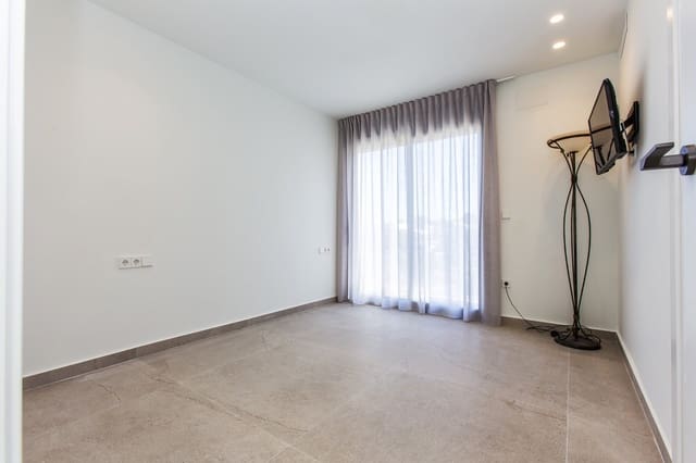 4 bedroom Villa for sale in Dénia with pool - € 1,795,000 (Ref: 5820889)