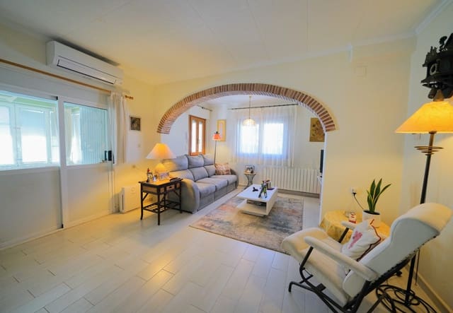 2 slaapkamer Villa te koop in Dénia met zwembad - € 345.000 (Ref: 5820899)