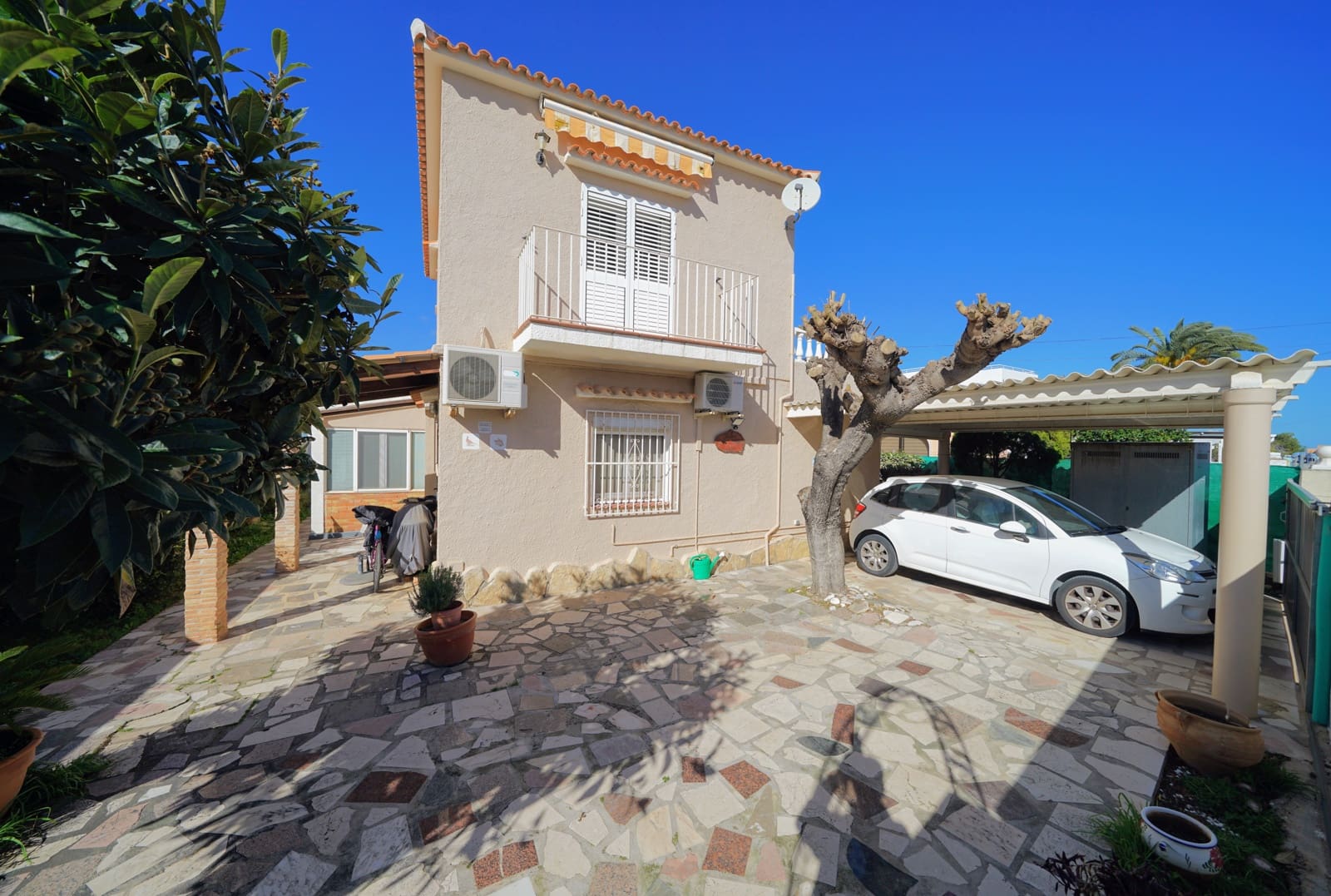 2 slaapkamer Villa te koop in Denia met zwembad - € 345.000 (Ref: 5820899)