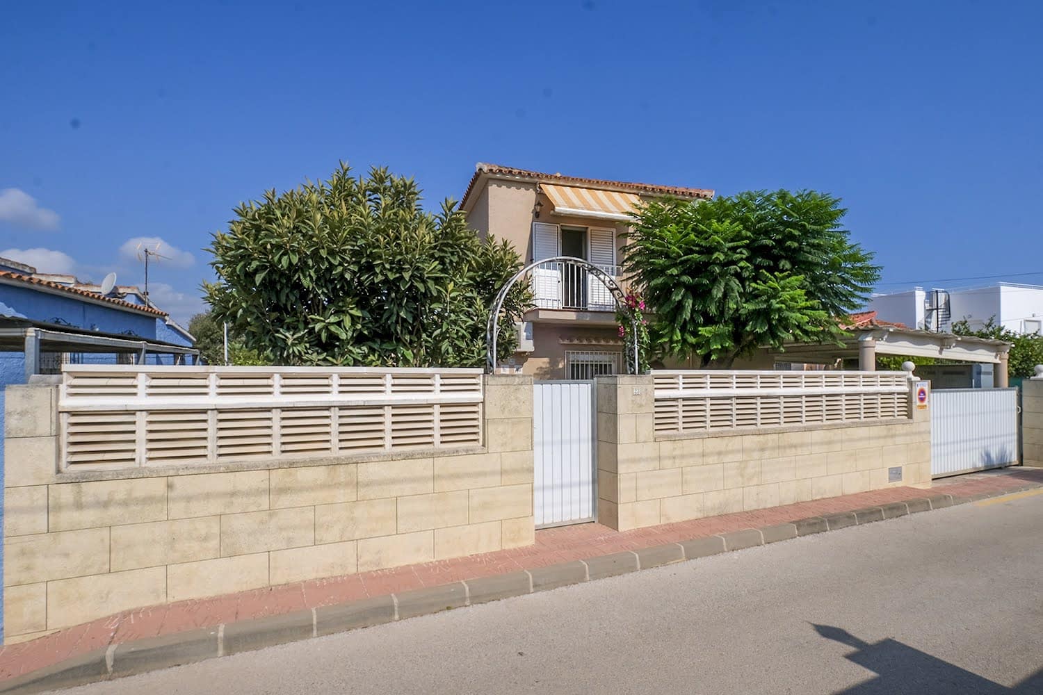 2 Zimmer Villa zu verkaufen in Denia mit Pool - 335.000 € (Ref: 5820899)