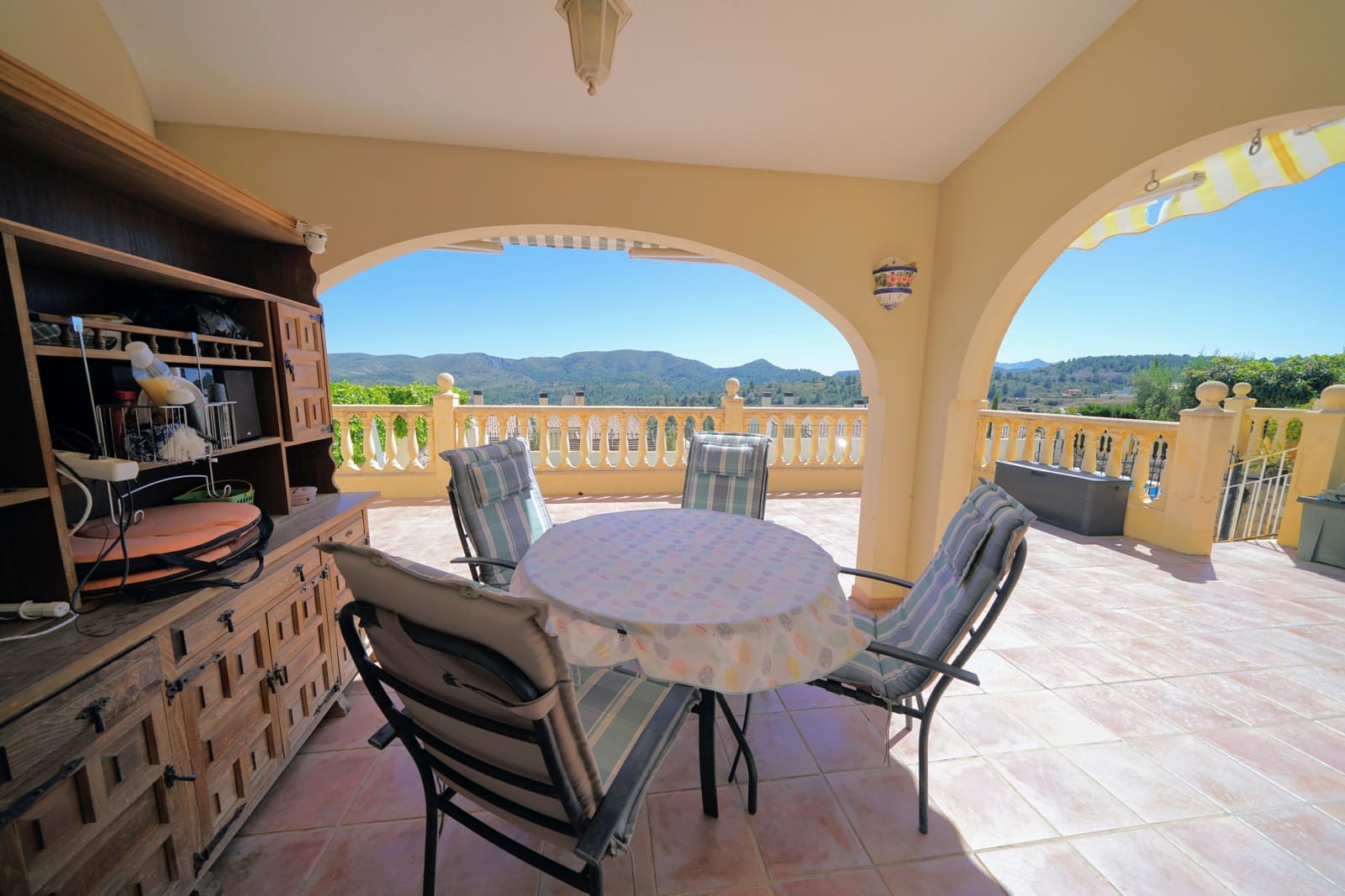 3 slaapkamer Villa te koop in Javea / Xabia met zwembad - € 279.000 (Ref: 5820902)