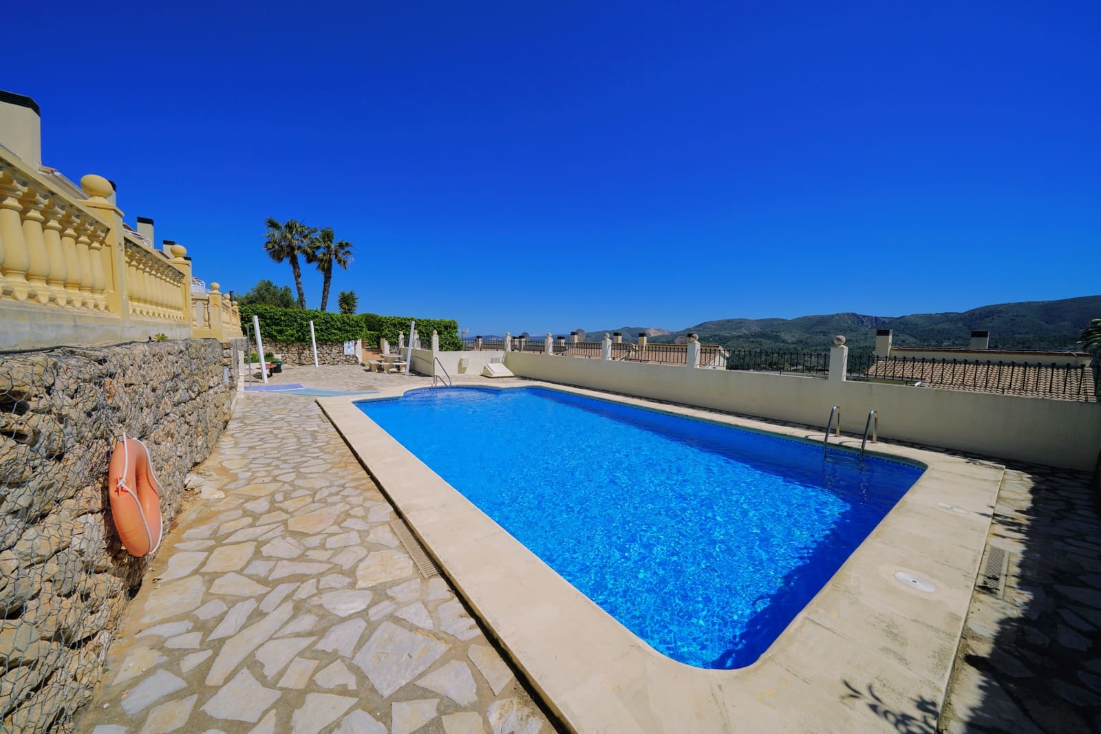 3 slaapkamer Villa te koop in Javea / Xabia met zwembad - € 279.000 (Ref: 5820902)