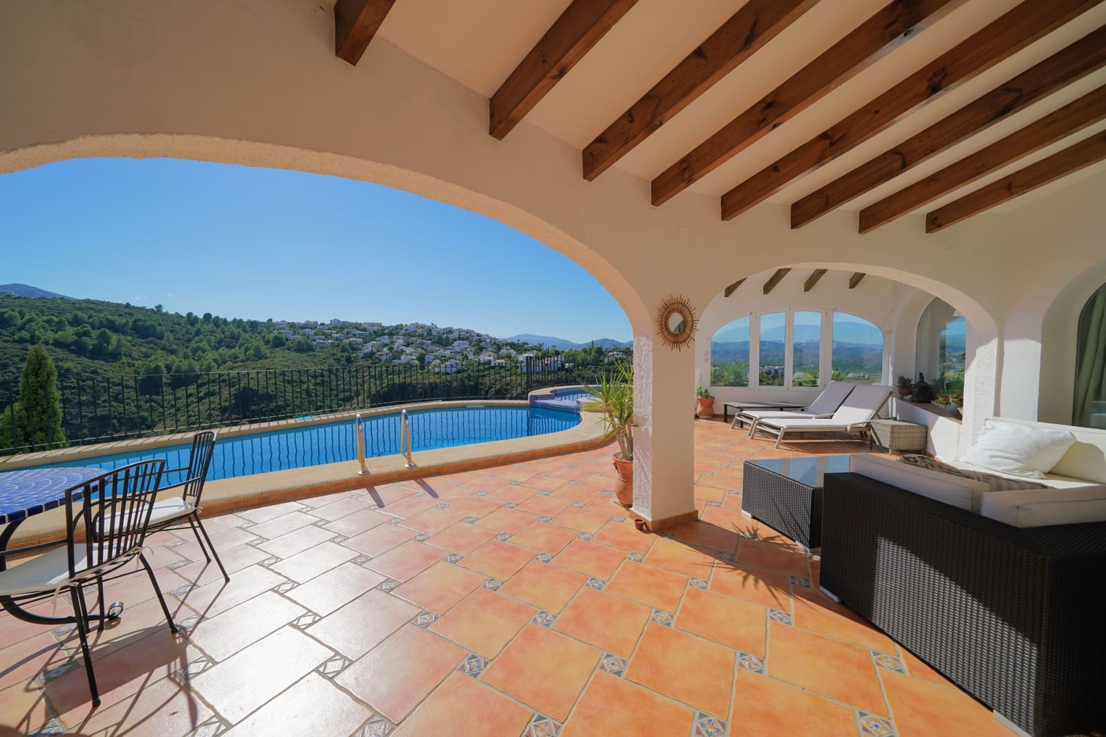 5 Zimmer Villa zu verkaufen in Denia mit Pool - 780.000 € (Ref: 5820953)