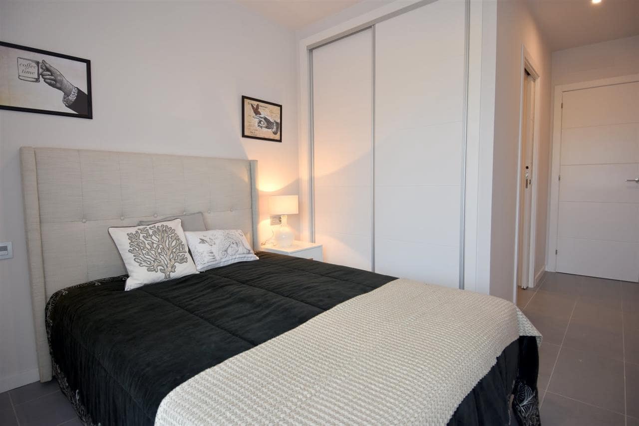 3 soveværelse Lejlighed til salg i Denia med swimmingpool - € 325.000 (Ref: 5820961)