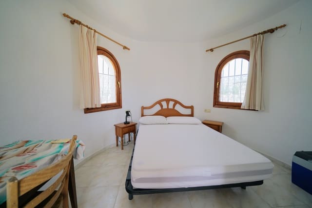 Chalet de 6 habitaciones en Dénia en venta con piscina - 499.000 € (Ref: 5820972)