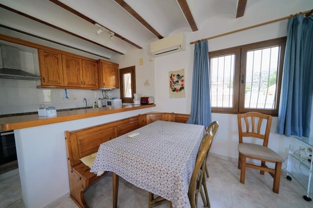 Chalet de 6 habitaciones en Dénia en venta con piscina - 499.000 € (Ref: 5820972)