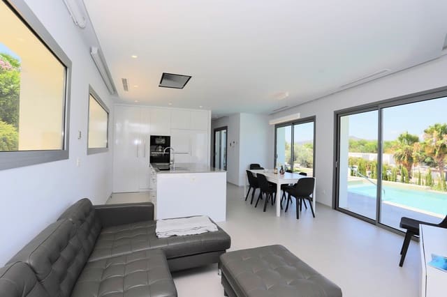 Chalet de 4 habitaciones en Javea / Xàbia en venta con piscina - 995.000 € (Ref: 5820978)