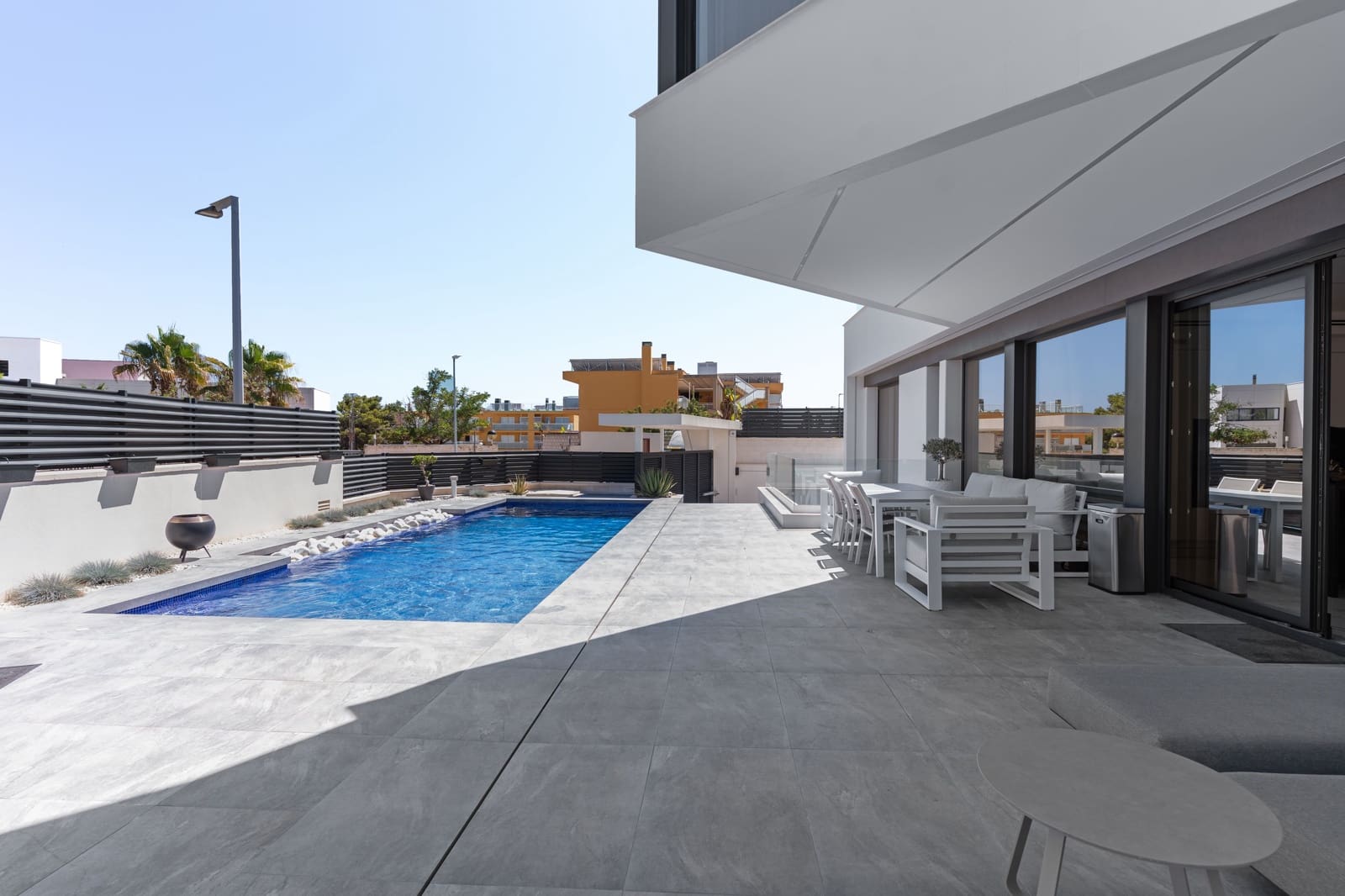 4 soveværelse Villa til salg i Benidorm med swimmingpool - € 2.500.000 (Ref: 5820978)
