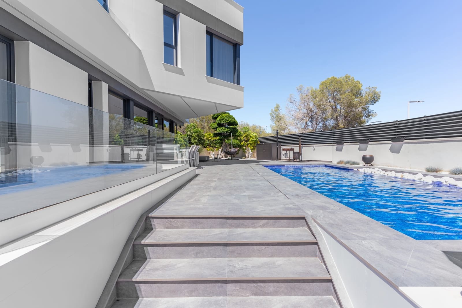 4 soveværelse Villa til salg i Benidorm med swimmingpool - € 2.500.000 (Ref: 5820978)