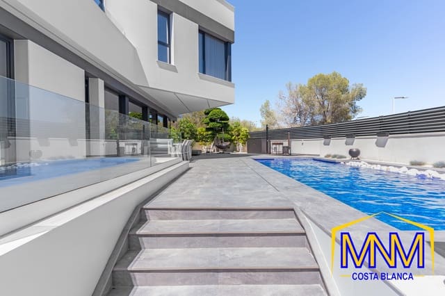 4 sovrum Villa till salu i Benidorm med pool - 2 500 000 € (Ref: 5820978)