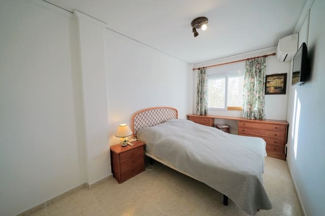 Casa de 2 habitaciones en Dénia en venta con piscina - 249.000 € (Ref: 5820983)