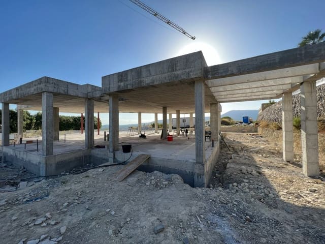 3 slaapkamer Villa te koop in Moraira, Teulada-Moraira met zwembad - € 895.000 (Ref: 5820997)