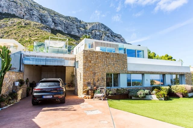 4 soverom Villa til salgs i Dénia med svømmebasseng - € 1 550 000 (Ref: 5821003)