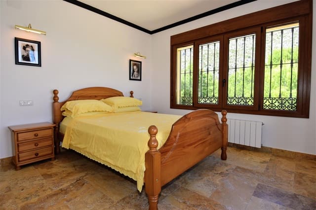 4 Zimmer Finca/Landgut zu verkaufen in Dénia mit Pool - 895.000 € (Ref: 5821019)