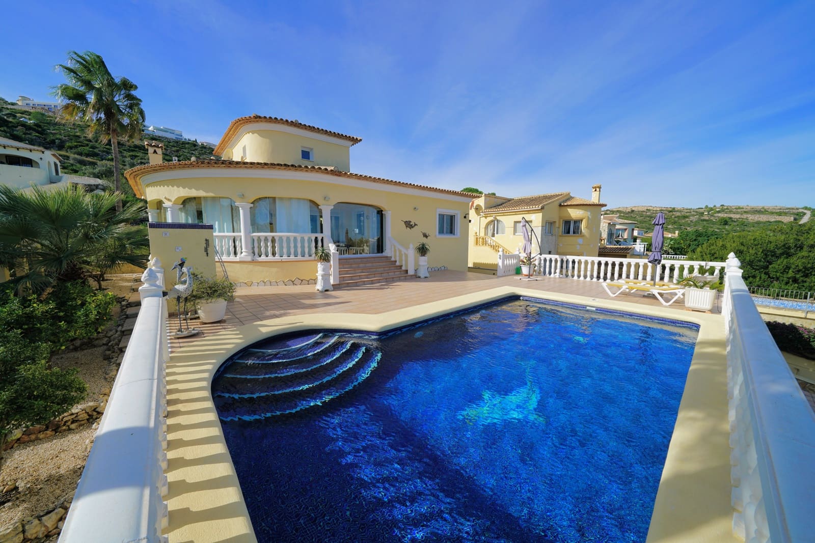 3 soveværelse Villa til salg i Denia med swimmingpool - € 549.000 (Ref: 5821028)