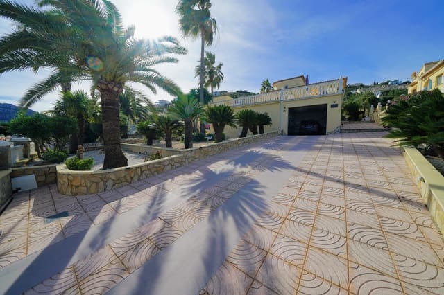 3 Zimmer Villa zu verkaufen in Dénia mit Pool - 549.000 € (Ref: 5821028)