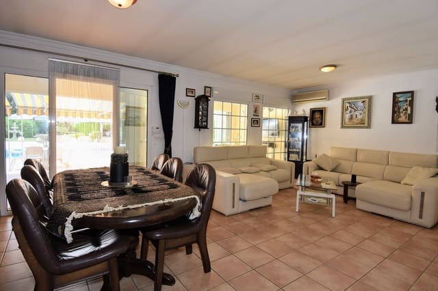 5 bedroom Finca/Country House for sale in Dénia with pool - € 765,000 (Ref: 5821034)