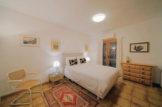 5 soveværelse Finca/Landehus til salg i Dénia med swimmingpool - € 695.000 (Ref: 5821043)