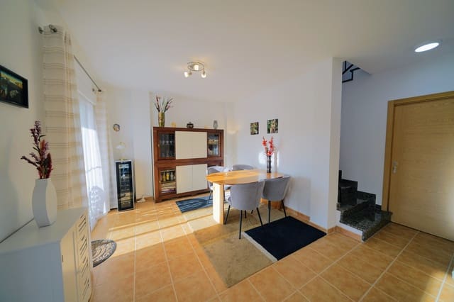 3 bedroom Villa for sale in Dénia with pool - € 220,000 (Ref: 5821062)