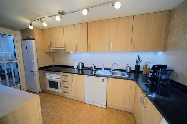 3 bedroom Villa for sale in Dénia with pool - € 220,000 (Ref: 5821062)