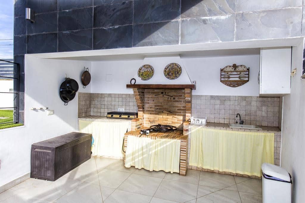 3 soveværelse Villa til salg i Denia med swimmingpool - € 850.000 (Ref: 5821063)