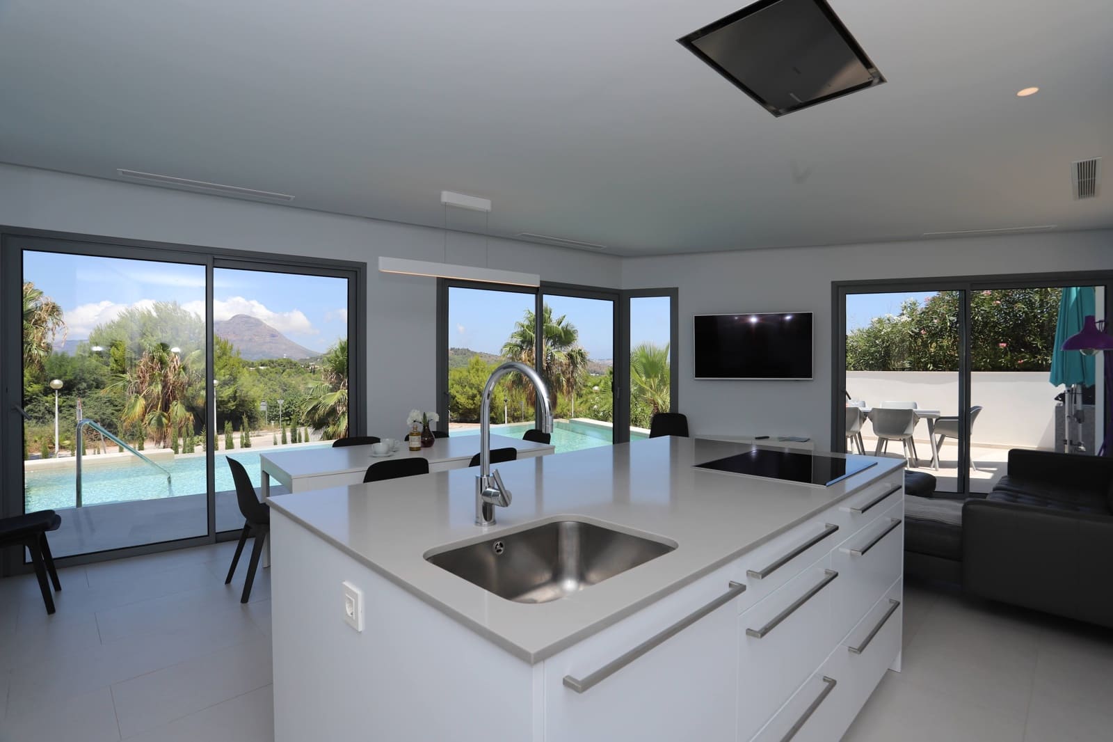 4 bedroom Villa for sale in Javea / Xabia with pool - € 1,100,000 (Ref: 5823229)