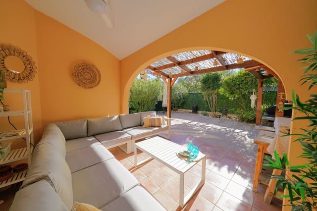 3 Zimmer Villa zu verkaufen in Dénia mit Pool - 229.000 € (Ref: 7188115)